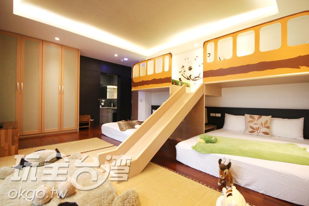 宜人生活溜滑梯親子民宿 Easylife B&B Дуншань Екстер'єр фото